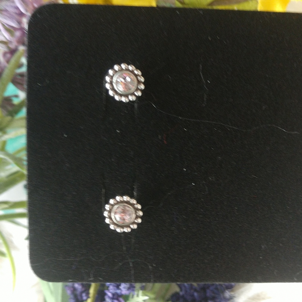 New Brighton Earrings - Picture 3 of 4